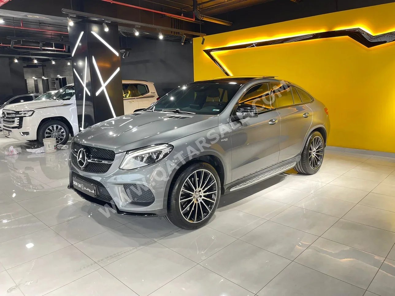 مرسيدس - بنز  جي ال اي  43 AMG  2018  اوتوماتيك  116,000 كم  8 سلندر  دفع رباعي  اس يو في  رمادي