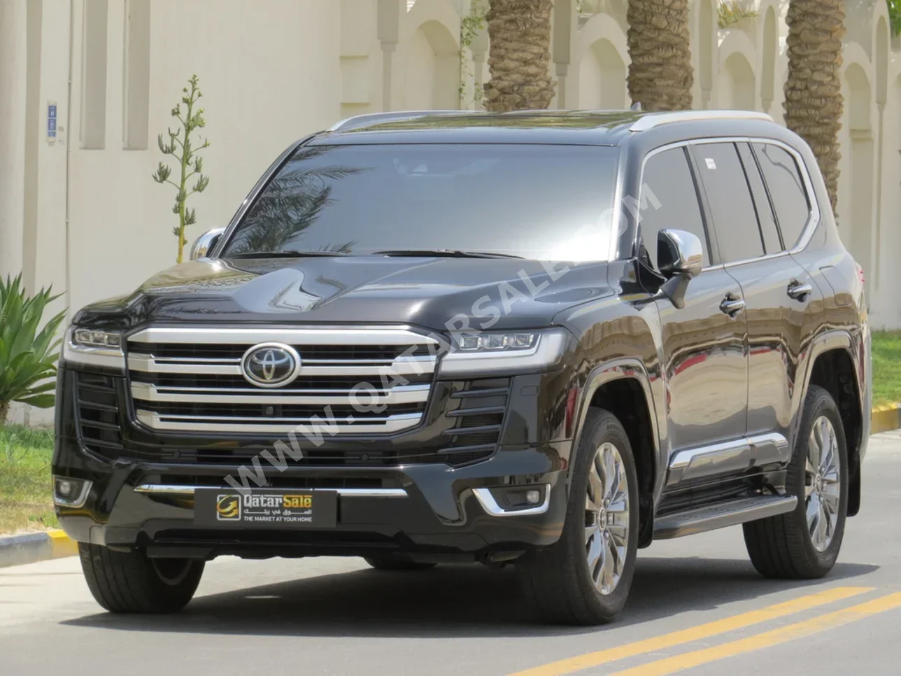 Toyota  Land Cruiser  VXR Twin Turbo  2024  Automatic  25,500 Km  6 Cylinder  Four Wheel Drive (4WD)  SUV  Black  With Warranty
