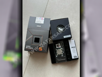 اي ام دي \  اي ام دي رايزن  5  AMD Ryzen 5 7600  3.8 جيجاهيرتز ميجاهيرتز  كرت شاشة مدمج