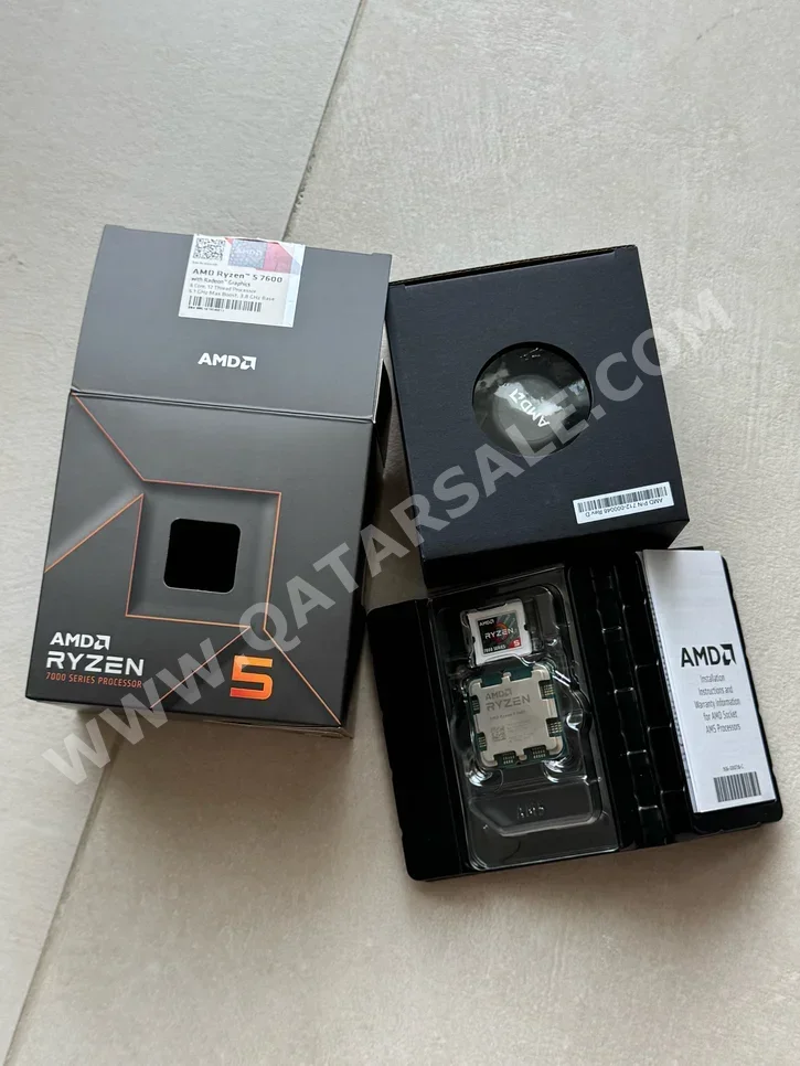 اي ام دي \  اي ام دي رايزن  5  AMD Ryzen 5 7600  3.8 جيجاهيرتز ميجاهيرتز  كرت شاشة مدمج