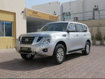 Nissan  Patrol  SE  2016  Automatic  220,000 Km  8 Cylinder  Four Wheel Drive (4WD)  SUV  Silver