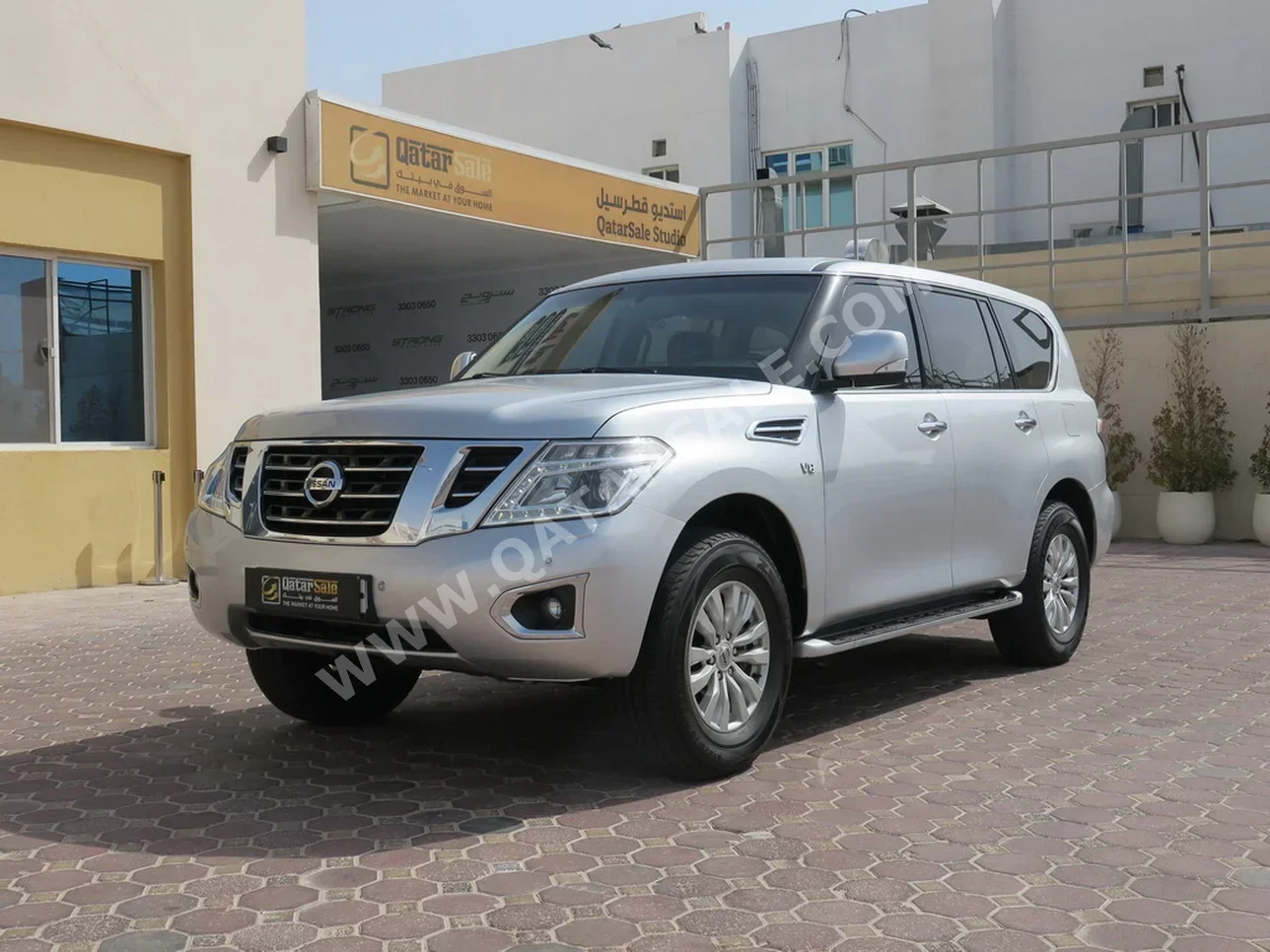 Nissan  Patrol  SE  2016  Automatic  220,000 Km  8 Cylinder  Four Wheel Drive (4WD)  SUV  Silver