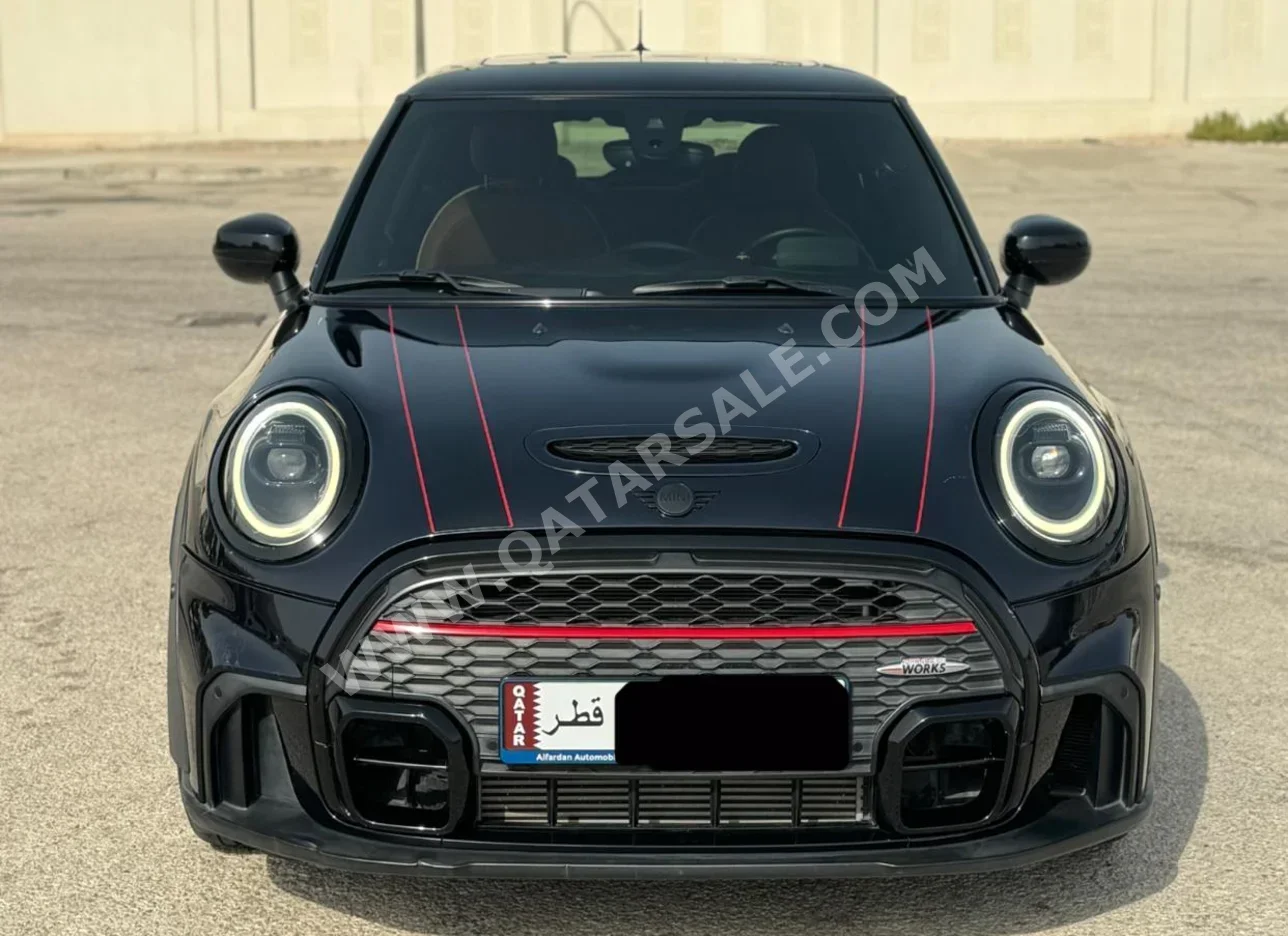 ميني  كوبر  جي سي دبليو  2022  اوتوماتيك  54,000 كم  4 سلندر  سحب امامي  هاتشباك  أزرق غامق  تحت الضمان