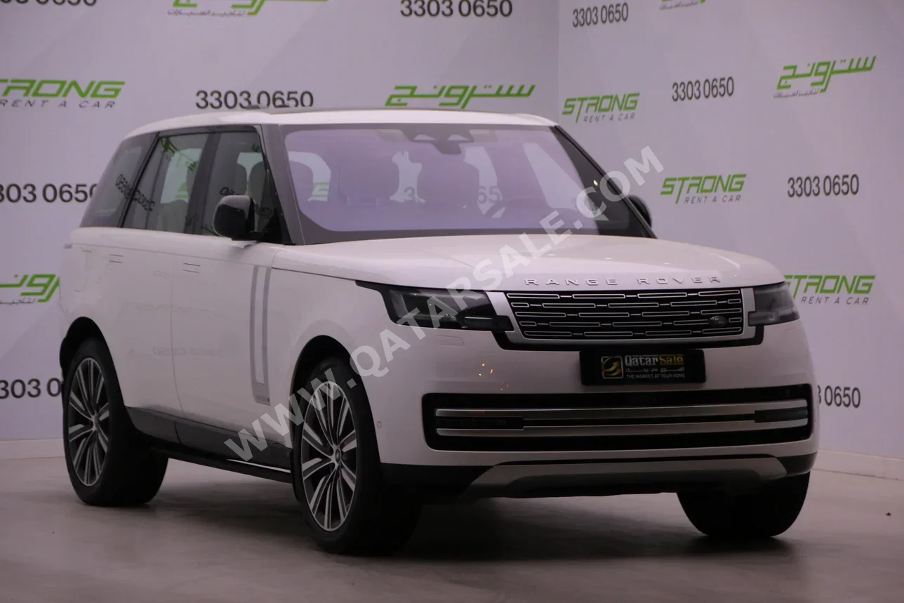 Land Rover  Range Rover  Vogue  Autobiography  2022  Automatic  5,000 Km  8 Cylinder  Four Wheel Drive (4WD)  SUV  White  With Warranty