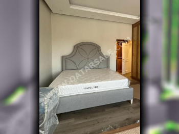 Beds - King  - Gray  - Mattress Included