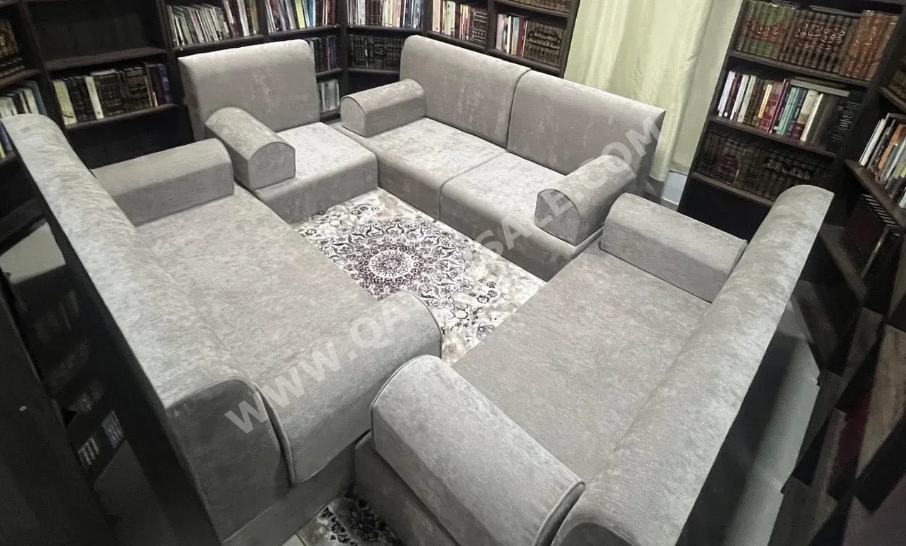 الأرائك والكنب والكراسي طقم كنب  - اللون البيج