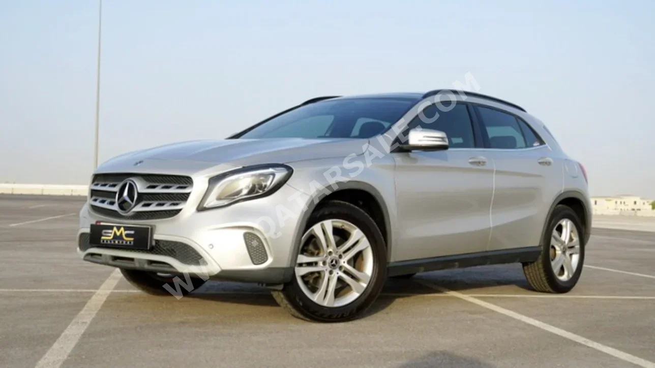 Mercedes-Benz  GLC  250 AMG  2018  Automatic  87,000 Km  4 Cylinder  All Wheel Drive (AWD)  Hatchback  Silver