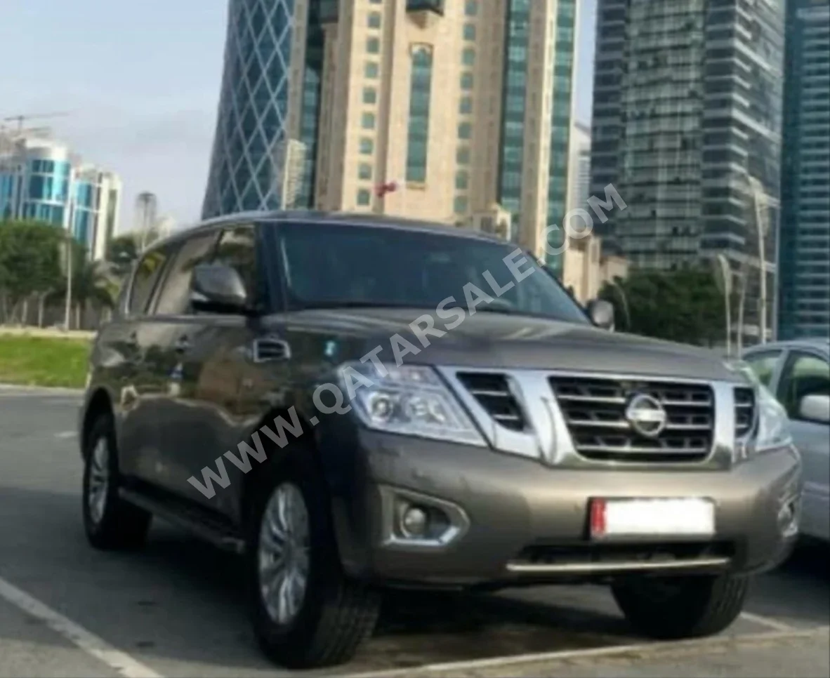 Nissan  Patrol  SE  2016  Automatic  155,000 Km  8 Cylinder  Four Wheel Drive (4WD)  SUV  Gray