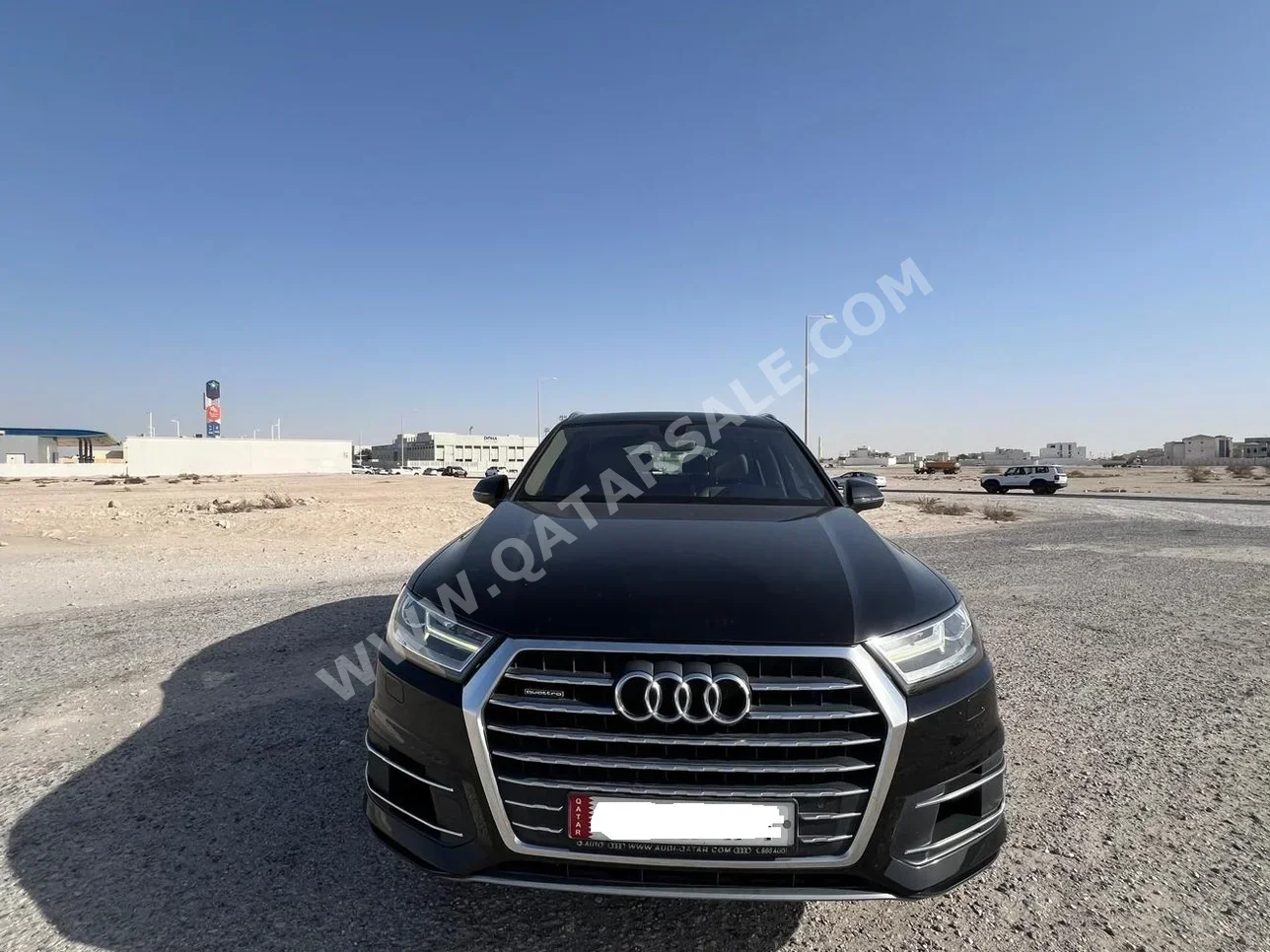 اودي  كيو 7  45  تي اف اس اي كواترو  2016  اوتوماتيك  96,000 كم  6 سلندر  دفع كلي مستمر  اس يو في  أسود