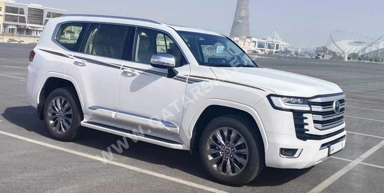 Toyota  Land Cruiser  VXR Twin Turbo  2024  Automatic  23,800 Km  6 Cylinder  Four Wheel Drive (4WD)  SUV  White  With Warranty