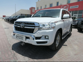Toyota  Land Cruiser  GXR  2021  Automatic  280,000 Km  6 Cylinder  Four Wheel Drive (4WD)  SUV  White