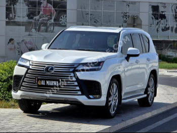 Lexus  LX  600 VIP  2023  Automatic  23,000 Km  6 Cylinder  Four Wheel Drive (4WD)  SUV  White  With Warranty