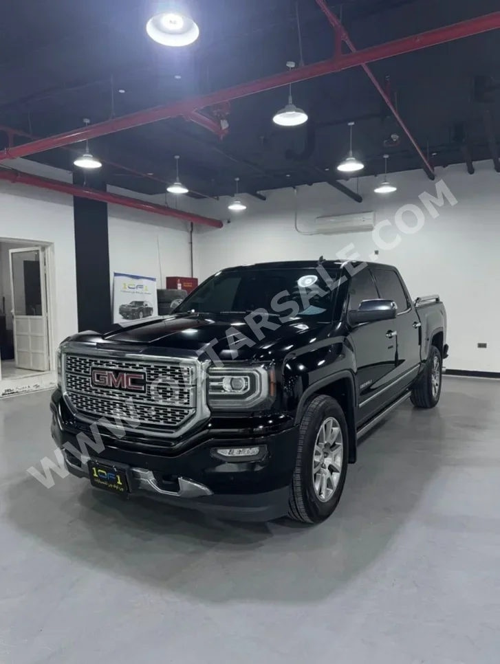GMC  Sierra  Denali  2018  Automatic  175,000 Km  8 Cylinder  Four Wheel Drive (4WD)  Pick Up  Black