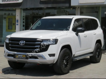 Toyota  Land Cruiser  GX  2022  Automatic  139,000 Km  6 Cylinder  Four Wheel Drive (4WD)  SUV  White