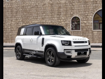 Land Rover  Defender  110 HSE  2023  Automatic  61,000 Km  6 Cylinder  Four Wheel Drive (4WD)  SUV  White  With Warranty