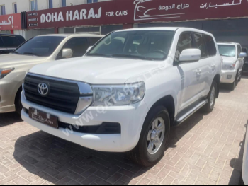 Toyota  Land Cruiser  GX  2017  Automatic  264,000 Km  6 Cylinder  Four Wheel Drive (4WD)  SUV  White