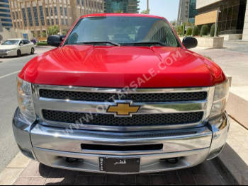Chevrolet  Silverado  LT  2013  Automatic  147,000 Km  8 Cylinder  Four Wheel Drive (4WD)  Pick Up  Red