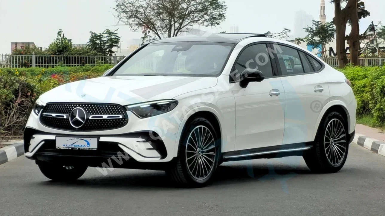 Mercedes-Benz  GLC  200 AMG  2025  Automatic  0 Km  4 Cylinder  All Wheel Drive (AWD)  SUV  White  With Warranty