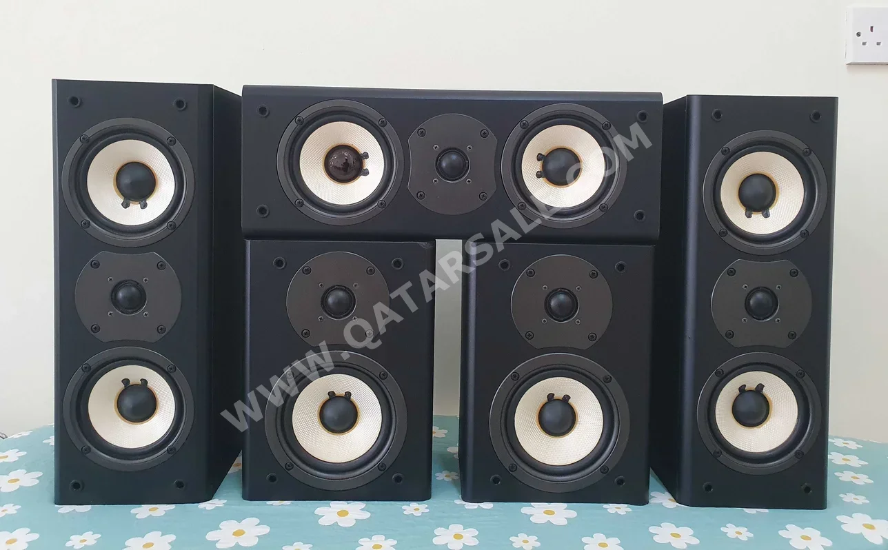 مكبرات صوت 4+1  أسود  Onkyo THX Certified Home Theater Speakers  اليابان
