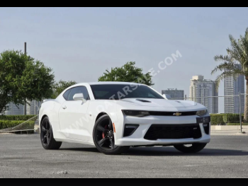 شفروليه  كمارو  اس اس  2016  اوتوماتيك  295,000 كم  8 سلندر  دفع خلفي  كوبيه \ سبورت  أبيض