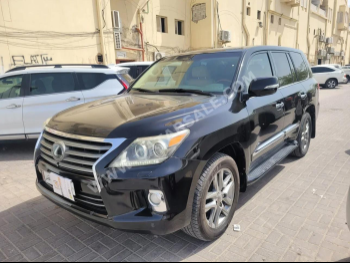 Lexus  LX  570  2013  Automatic  646,000 Km  8 Cylinder  Four Wheel Drive (4WD)  SUV  Black