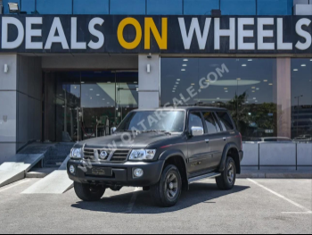 Nissan  Patrol  Safari  2010  Automatic  490,000 Km  6 Cylinder  Four Wheel Drive (4WD)  SUV  Black