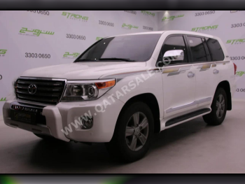 Toyota  Land Cruiser  GXR  2015  Automatic  160,000 Km  8 Cylinder  Four Wheel Drive (4WD)  SUV  White
