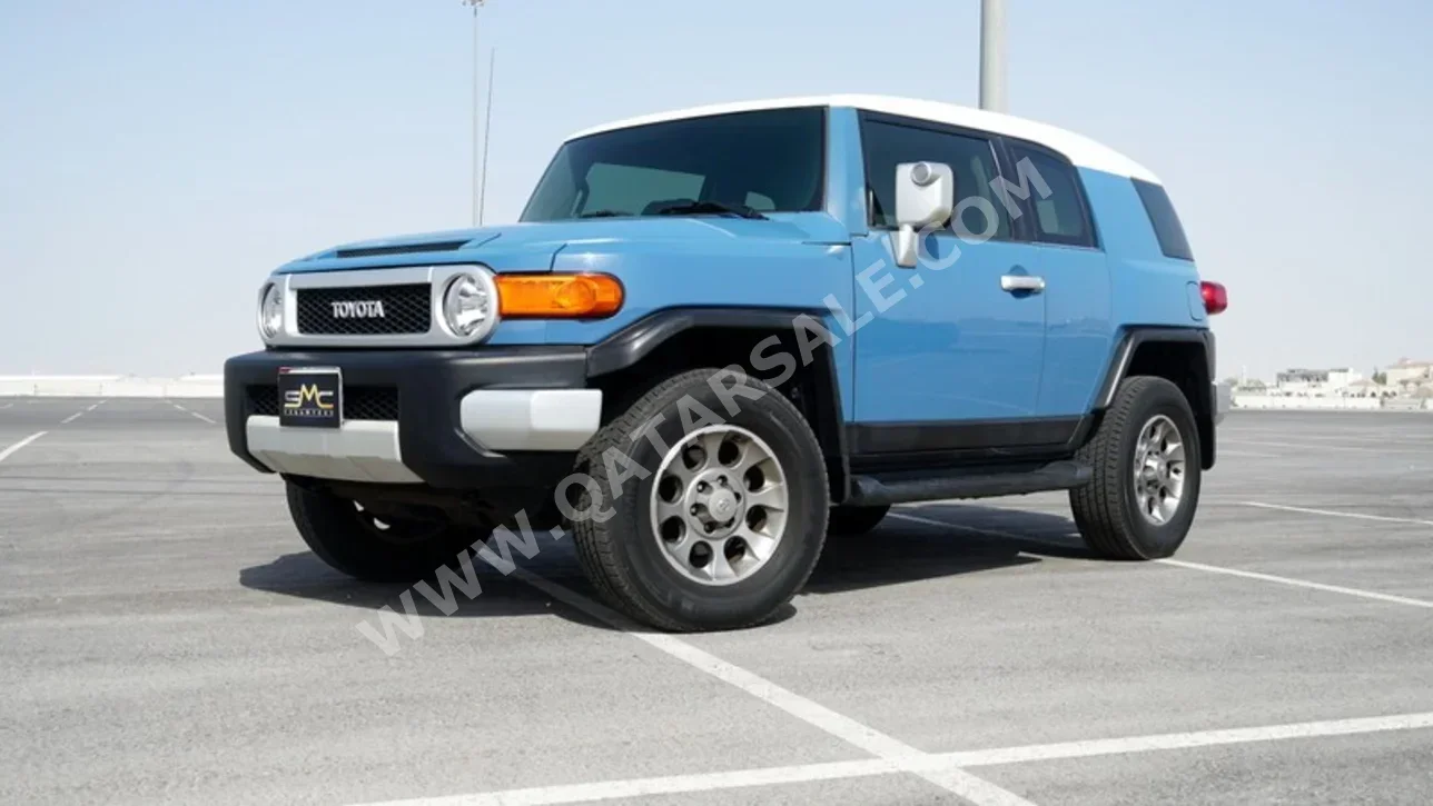 Toyota  FJ Cruiser  2013  Automatic  223,000 Km  6 Cylinder  Four Wheel Drive (4WD)  SUV  Blue