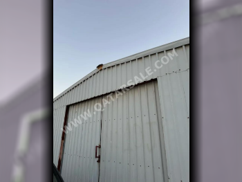 Warehouses & Stores - Al Wakrah  - Al Wukair  -Area Size: 200 Square Meter
