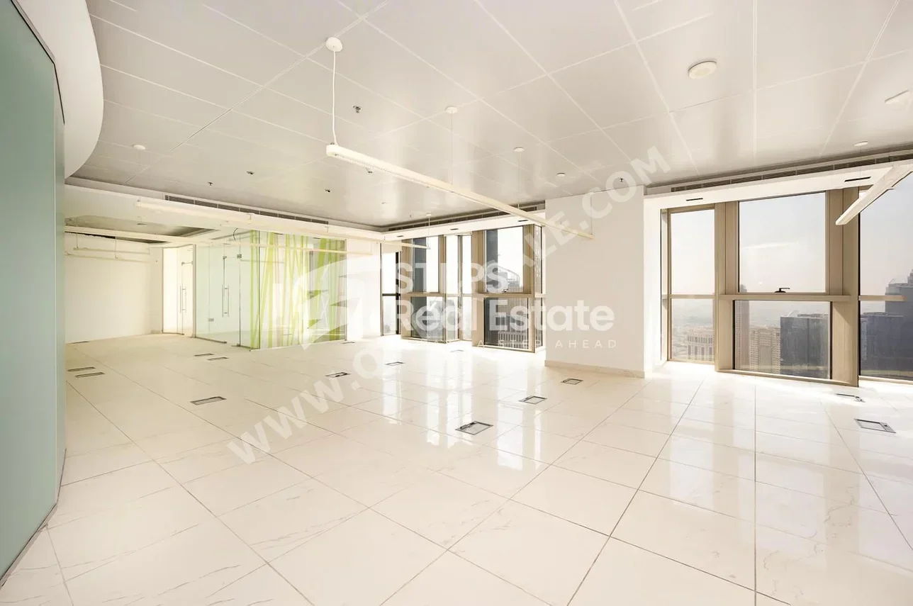 Commercial Offices - Not Furnished  - Doha  - Al Dafna