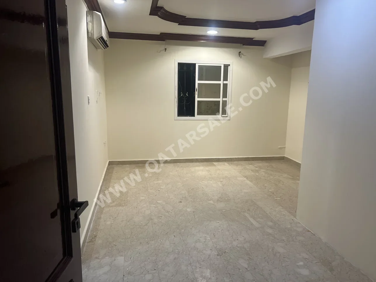 1 Bedrooms  Apartment  For Rent  in Al Rayyan -  Al Aziziyah  Not Furnished