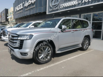 Toyota  Land Cruiser  GXR Twin Turbo  2022  Automatic  130,000 Km  6 Cylinder  Four Wheel Drive (4WD)  SUV  Silver