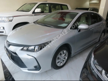 Toyota  Corolla  2021  Automatic  108,000 Km  4 Cylinder  Front Wheel Drive (FWD)  Sedan  Silver