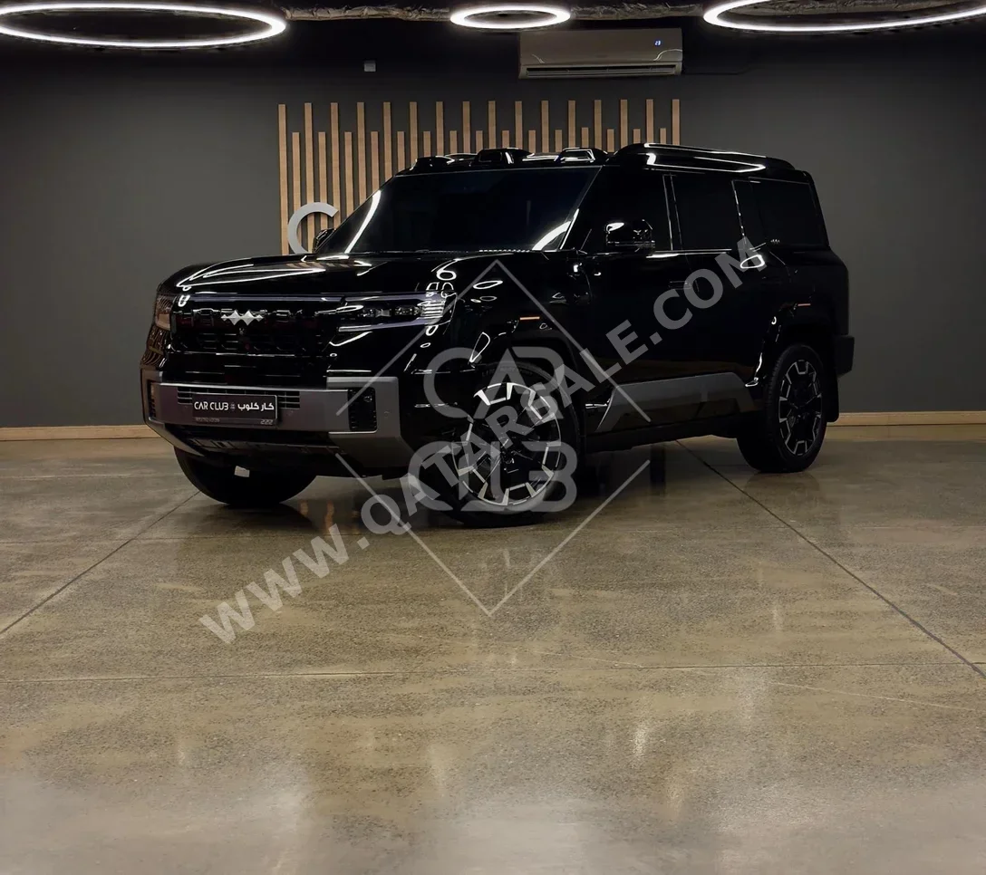 BYD  Leopard 8  Flagship  2025  Automatic  9,500 Km  4 Cylinder  Four Wheel Drive (4WD)  SUV  Black  With Warranty
