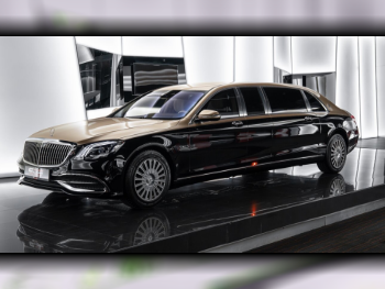 مرسيدس - بنز  مايباخ  S650  2019  اوتوماتيك  500 كم  12 سلندر  دفع كلي مستمر  ليموزين  اسود و ذهبي
