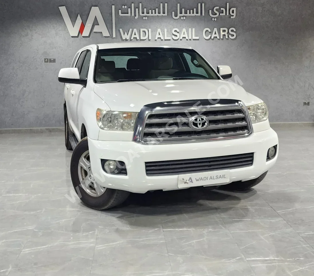 تويوتا  سكويا  اس ار 5  2013  اوتوماتيك  358,000 كم  8 سلندر  دفع رباعي  اس يو في  أبيض