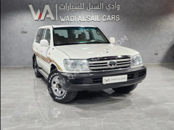 Toyota  Land Cruiser  GX  2006  Automatic  353,000 Km  6 Cylinder  Four Wheel Drive (4WD)  SUV  White