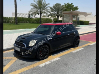 Mini  Cooper  JCW  2011  Manual  120,000 Km  4 Cylinder  Front Wheel Drive (FWD)  Coupe / Sport  Black
