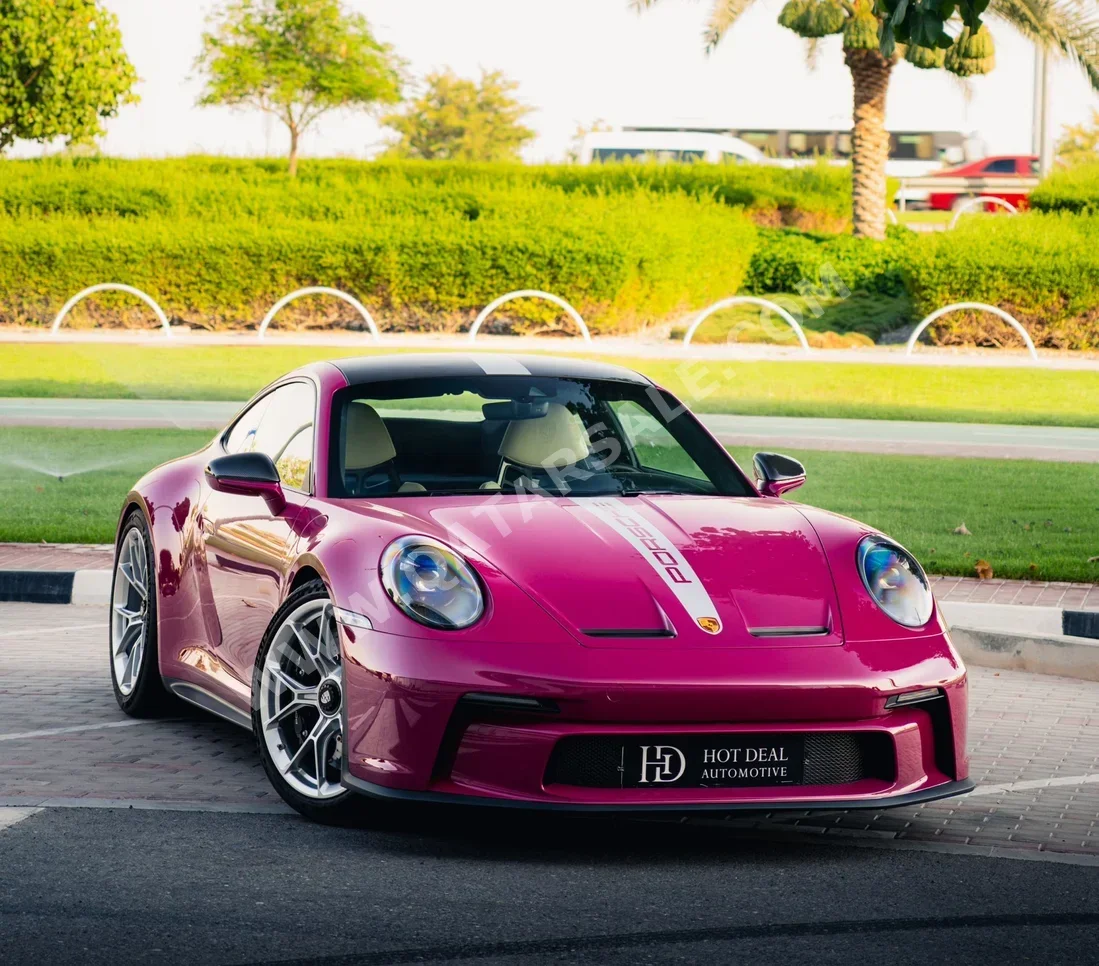 بورش  911  جي تي 3 تورينغ  2022  اوتوماتيك  3,000 كم  6 سلندر  دفع خلفي  كوبيه \ سبورت  وردي
