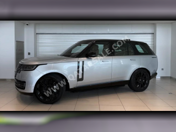 Land Rover  Range Rover  HSE  2023  Automatic  38,648 Km  6 Cylinder  Four Wheel Drive (4WD)  SUV  Silver  With Warranty