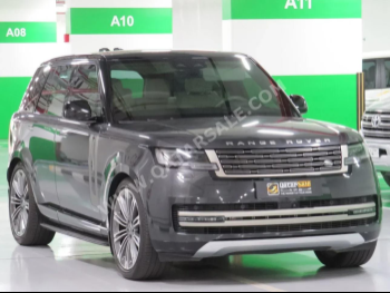 Land Rover  Range Rover  Vogue HSE  2024  Automatic  19,900 Km  8 Cylinder  Four Wheel Drive (4WD)  SUV  Gray  With Warranty