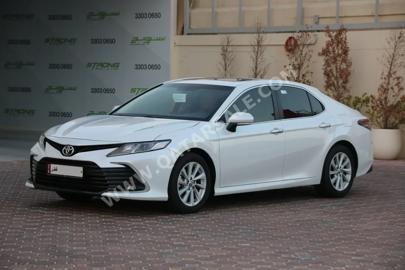 Toyota  Camry  GLE  2023  Automatic  66,000 Km  4 Cylinder  Front Wheel Drive (FWD)  Sedan  White  With Warranty