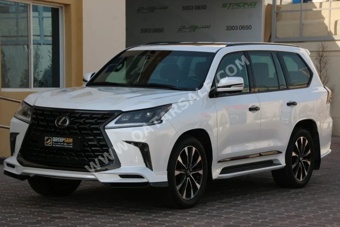 Lexus  LX  570 S Black Edition  2021  Automatic  40,000 Km  8 Cylinder  Four Wheel Drive (4WD)  SUV  White  With Warranty