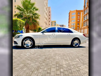Mercedes-Benz  Maybach  S650  2015  Automatic  49,300 Km  12 Cylinder  All Wheel Drive (AWD)  Sedan  White