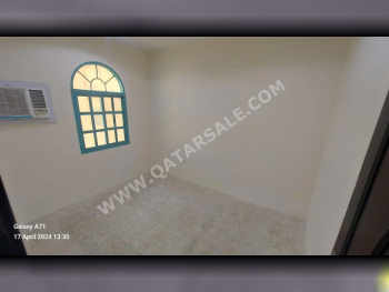 أسرة هوائية وأكياس النوم