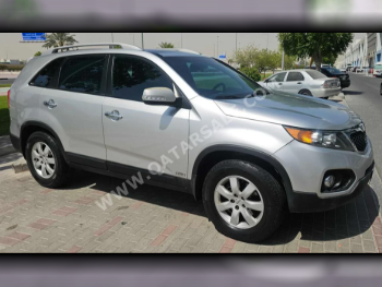 Kia  Sorento  3.5  2011  Automatic  180,000 Km  6 Cylinder  All Wheel Drive (AWD)  SUV  Silver