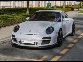 Porsche  911  Carrera  2008  Automatic  193,000 Km  6 Cylinder  Rear Wheel Drive (RWD)  Coupe / Sport  White