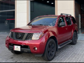 Nissan  Pathfinder  LE  2007  Automatic  213,000 Km  6 Cylinder  Four Wheel Drive (4WD)  SUV  Dark Red