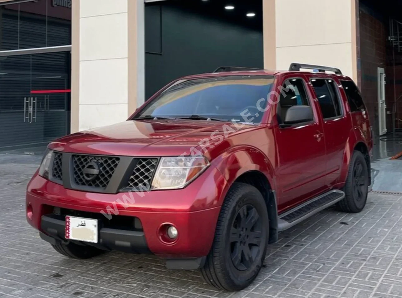 Nissan  Pathfinder  LE  2007  Automatic  213,000 Km  6 Cylinder  Four Wheel Drive (4WD)  SUV  Dark Red