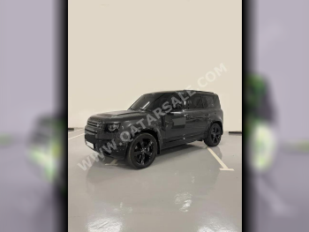 Land Rover  Defender  110 HSE  2024  Automatic  40,000 Km  6 Cylinder  Four Wheel Drive (4WD)  SUV  Carpathian grey  With Warranty
